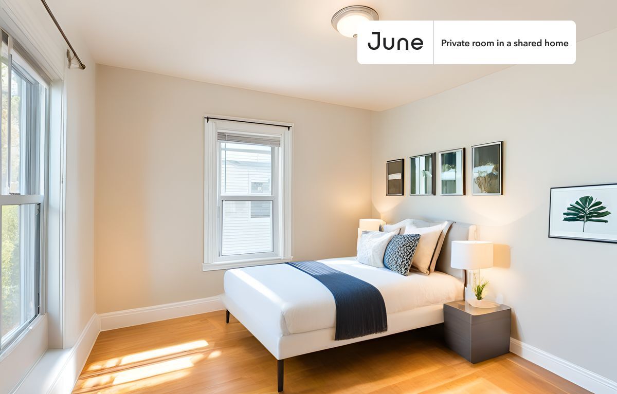 Private bedroom in 4 bed/1 bath Home - Private bedroom in 4 bed/1 bath Home