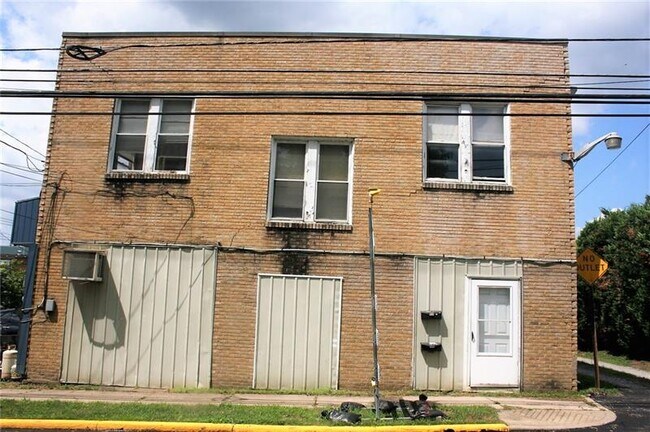 Building Photo - 307 Pittsburgh St