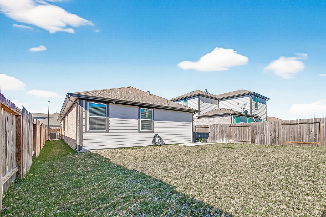 Building Photo - 5954 First Blush Dr