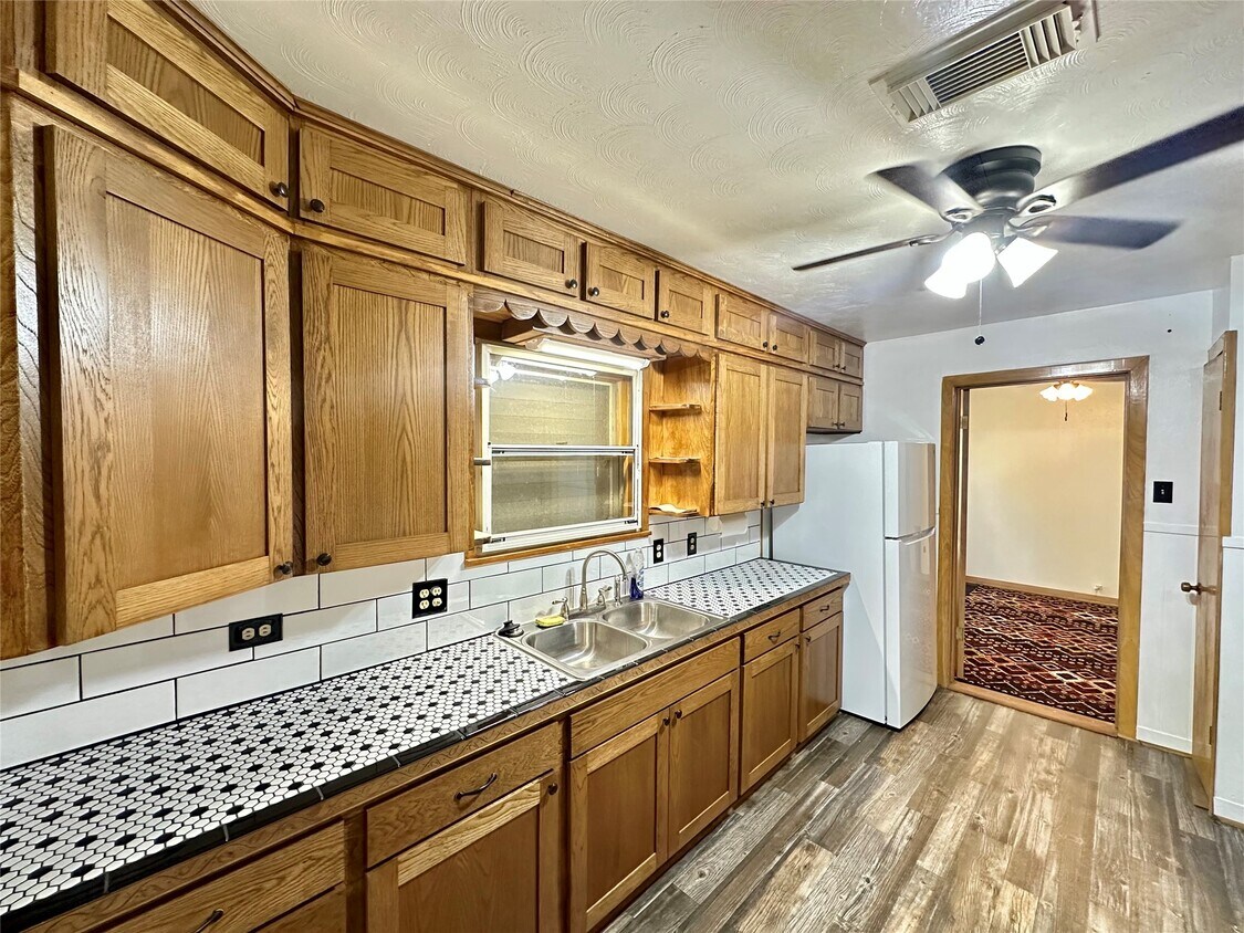 Foto del edificio - 2810 N Houston Dr