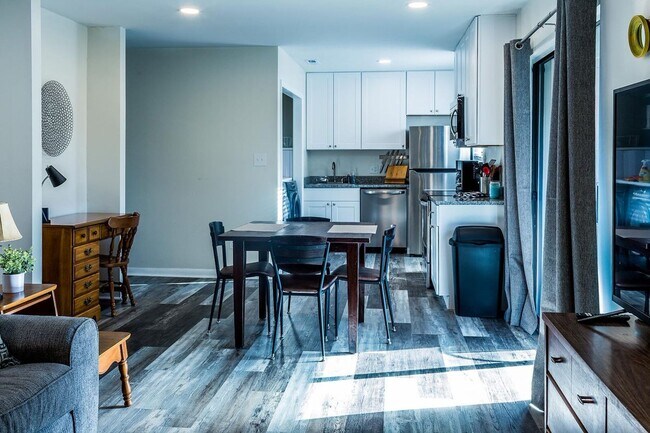 Building Photo - 12332 Chicamauga Trail SE