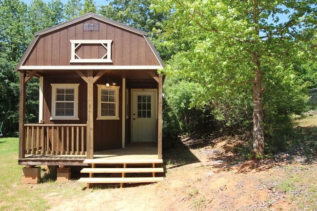 Building Photo - COMING SOON! Tiny Home Living in Whitehouse!