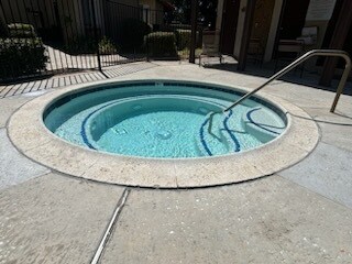 Foto del edificio - 1356 Brentwood Cir