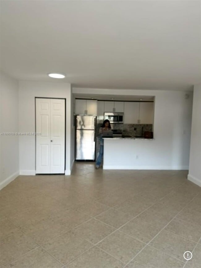 Building Photo - 4240 NW 79th Ave