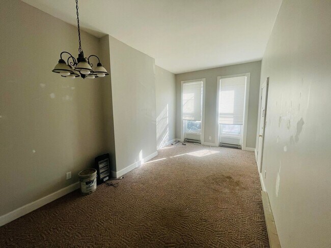 Foto del edificio - 285.5 Hudson Ave