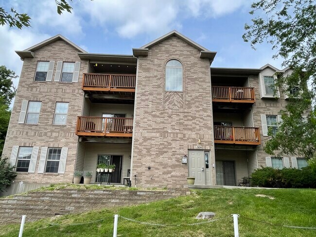 Foto del edificio - 2890 Coral Ct