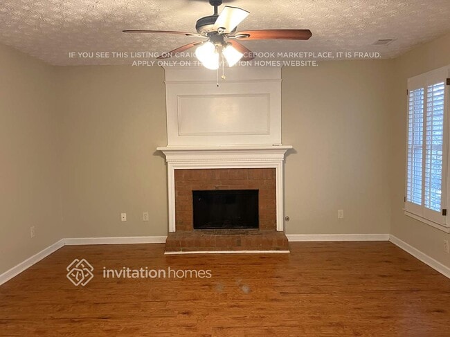 Foto del edificio - 9008 Mallory Ln