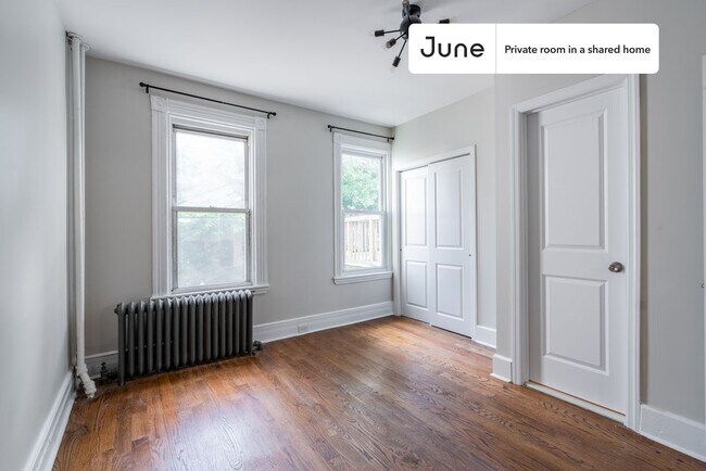 Foto del edificio - Room in Shared 3 bed/1.5 bath home