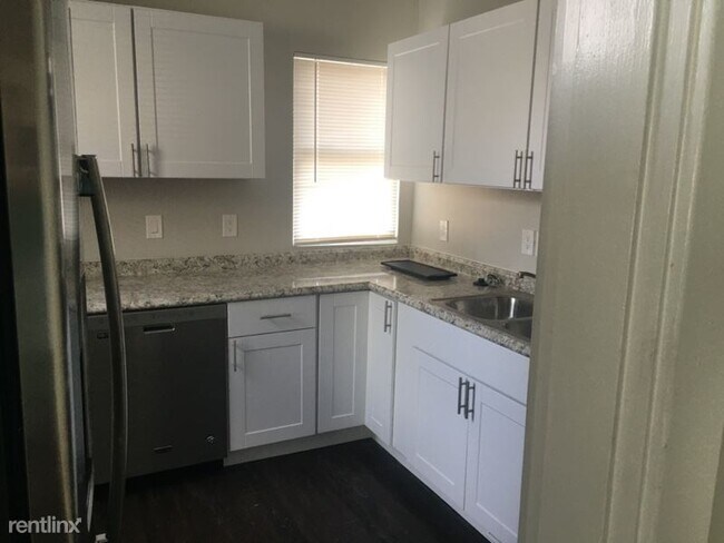 Foto del edificio - 3524 Hudson Ave