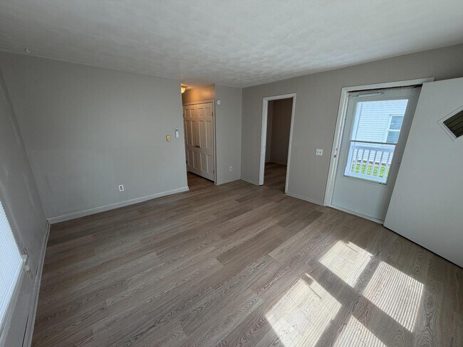 Foto del edificio - 2111 Lincoln Ave