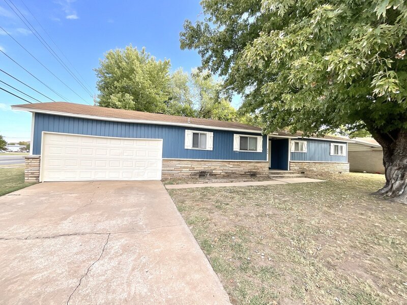 524 W Vandalia St, Broken Arrow, OK 74012 House Rental in Broken