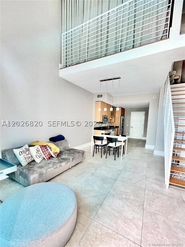 Foto del edificio - 60 SW 13th St