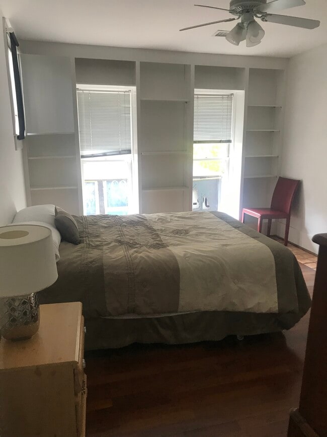 Foto del edificio - 870 Greenwood Ave NE