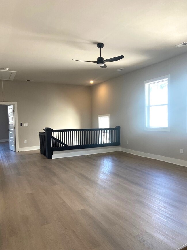 Foto del edificio - 1433 15th Ave S