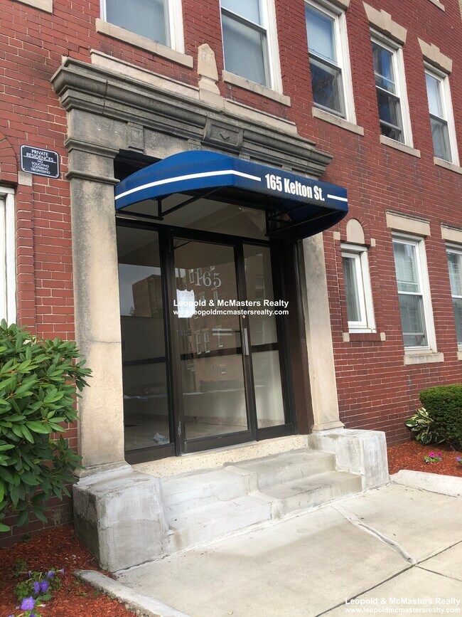 Foto del edificio - 165 Kelton St