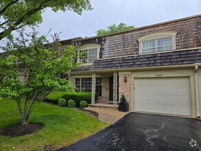 Building Photo - 2S663 Ave Normandy E