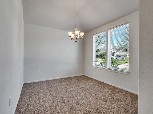 Foto del edificio - 10026 Thicket Park Ln