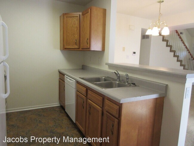 Foto del edificio - 5009-5011-5011 Betty Jean Way