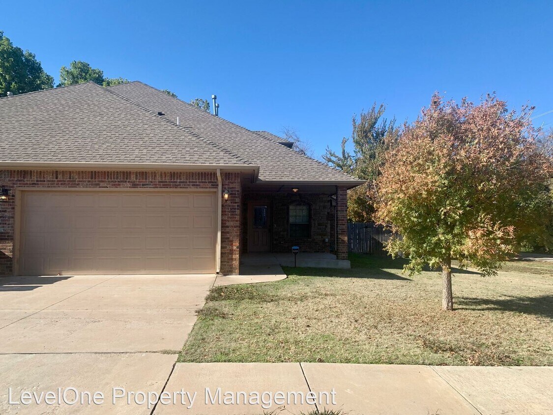 12207 Buckingham Ln, Yukon, OK 73099 House Rental in Yukon, OK