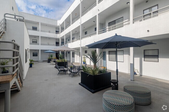 Patio - Terraces at La Cienega