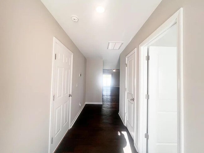 Building Photo - 259 Millen Dr