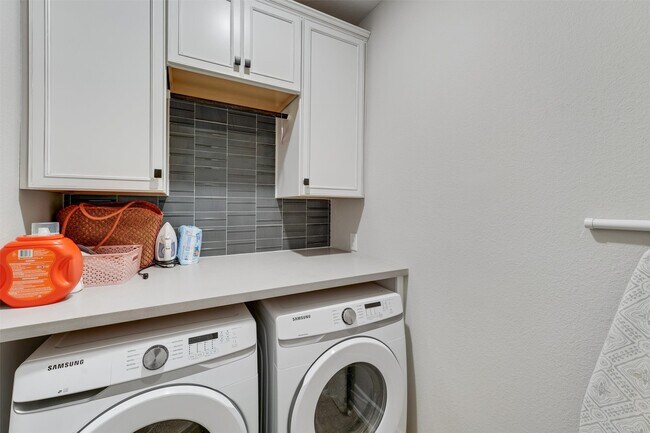 Foto del edificio - 23626 Providence Ridge Trail