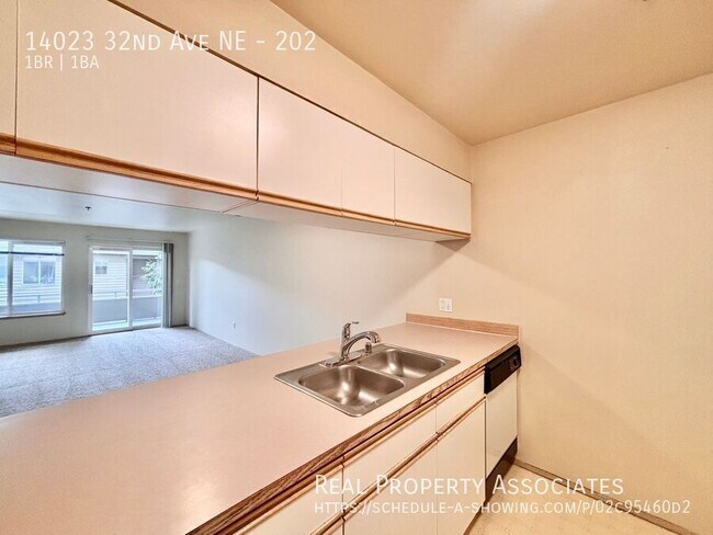 Foto del edificio - 14023 32nd Ave NE