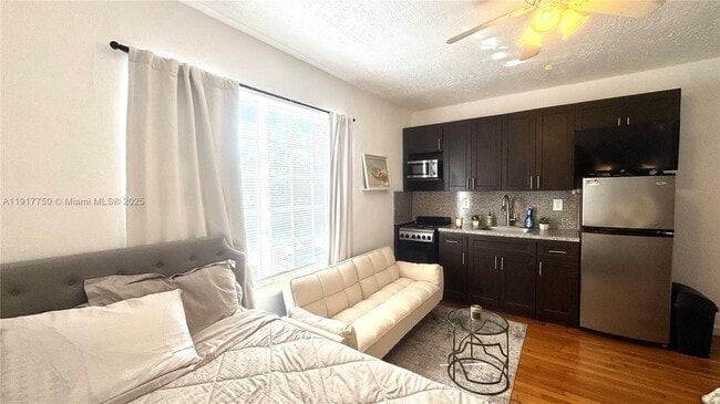 Foto del edificio - 751 Euclid Ave