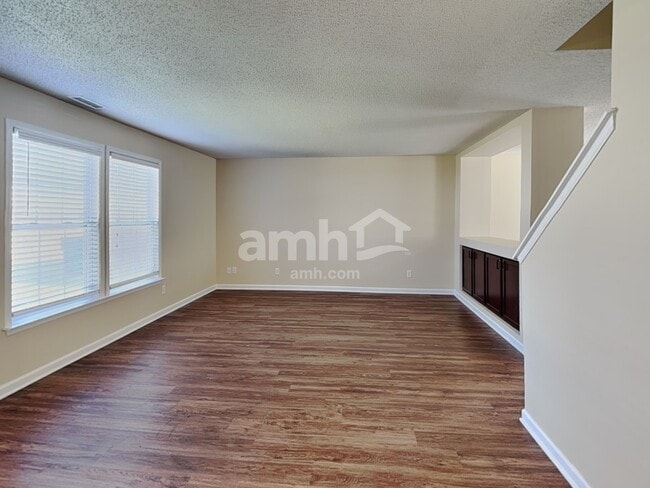 Building Photo - 10794 Timothy Ln