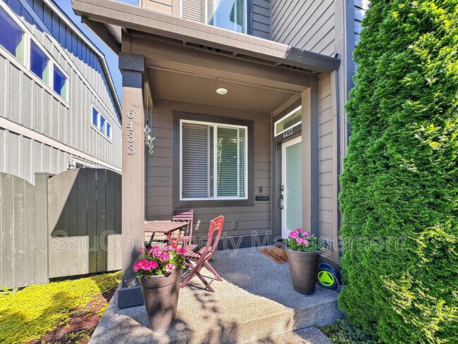 Photo - 6433 Southeast Genrosa Street - 1 Apartment