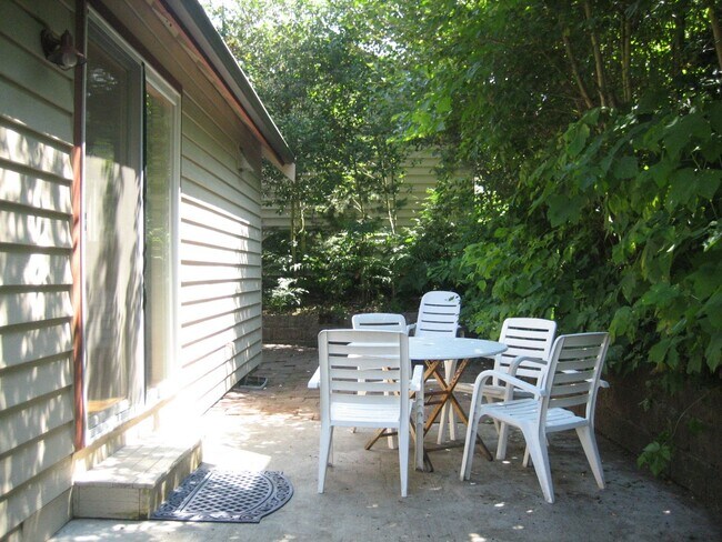 Foto del edificio - Preleasing for 2026!! 4-bedroom home in Happy Valley!!