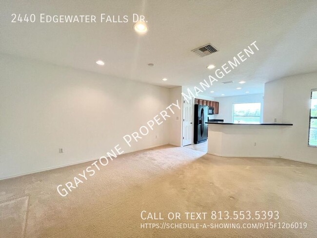 Foto del edificio - Unlock Your Dream Space : Rent this 3bed/2...