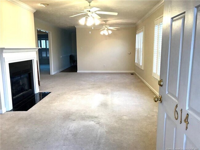 Building Photo - 614 Amberdale W Cir