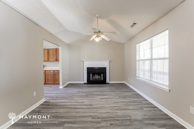 Foto del edificio - 3 Bedroom in McDonough, GA