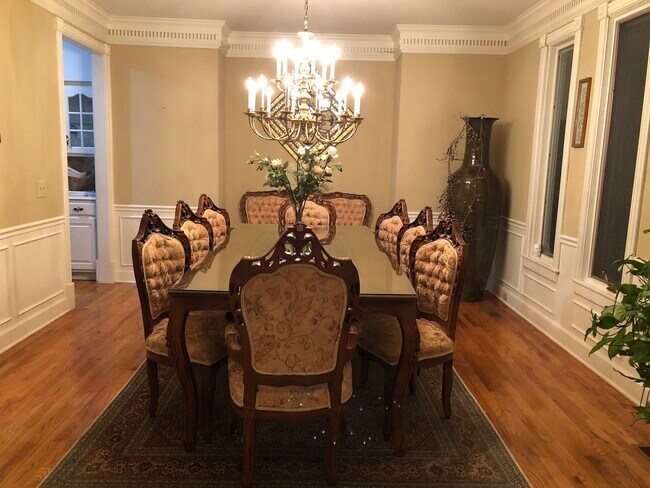 Foto del edificio - 6518 W 132nd St