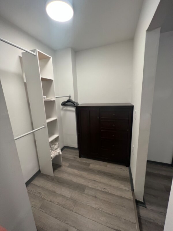 Building Photo - 716 Flint Ridge Dr