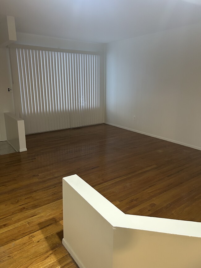 Building Photo - 36158 Weber Dr