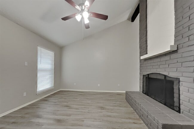 Building Photo - 4810 Ingleside Ct