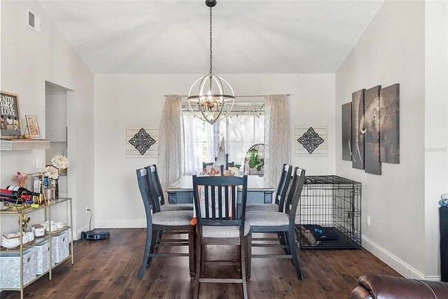 Building Photo - 755 Fairlawn Dr