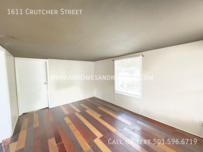 Foto del edificio - 1611 Crutcher St