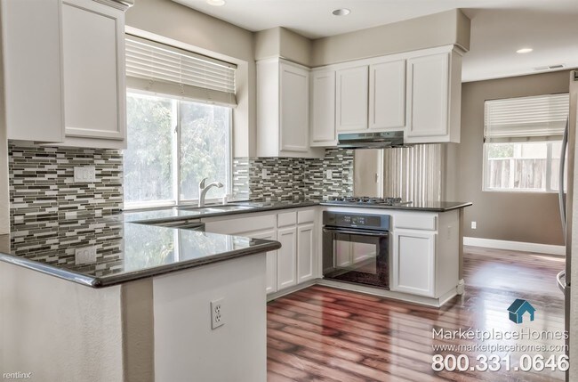 Building Photo - 4 br, 3 bath House - 1282 Annamarie Way