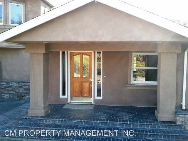 Building Photo - 2330 Pleasant Acres Dr