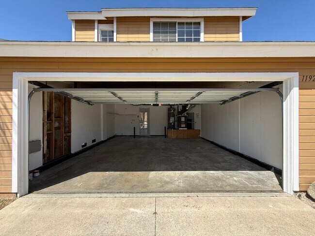 Foto del edificio - Stylish 4B/2.5BA Home in Moreno Valley with Attached Garage and Upgraded Interiors