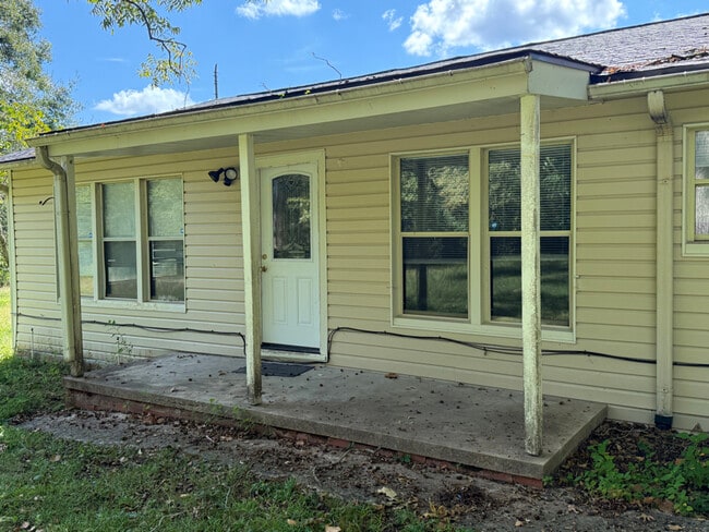 Building Photo - 609 Lane Dr
