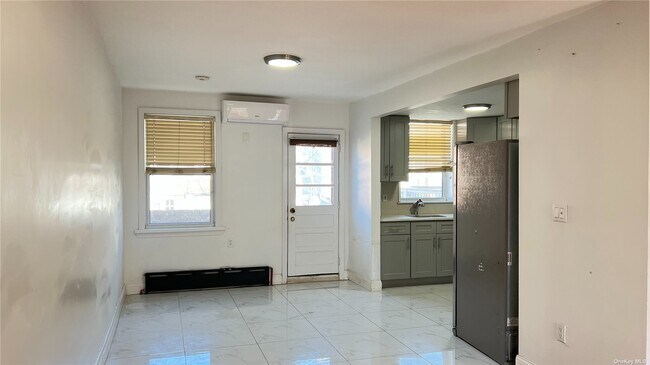 Building Photo - 144-43 69th Rd
