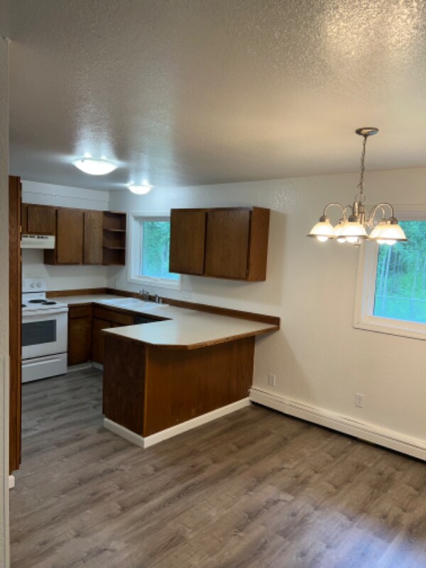 Primary Photo - 250 Ponderosa Loop
