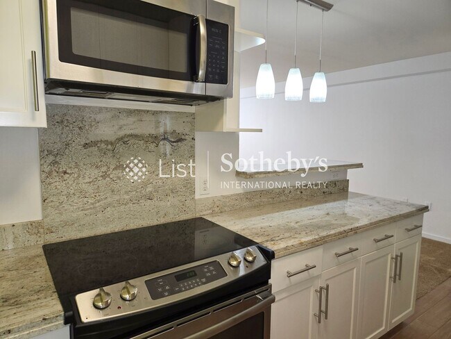 Photo - Cove Waikiki #C307  |  Honolulu, HI Apartment