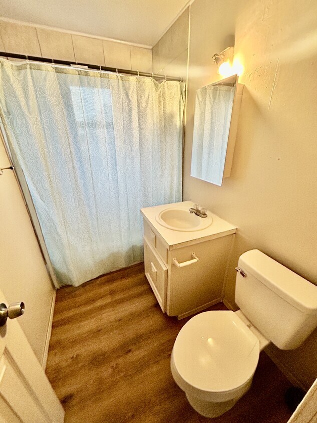 Foto del edificio - 604 E Blair St