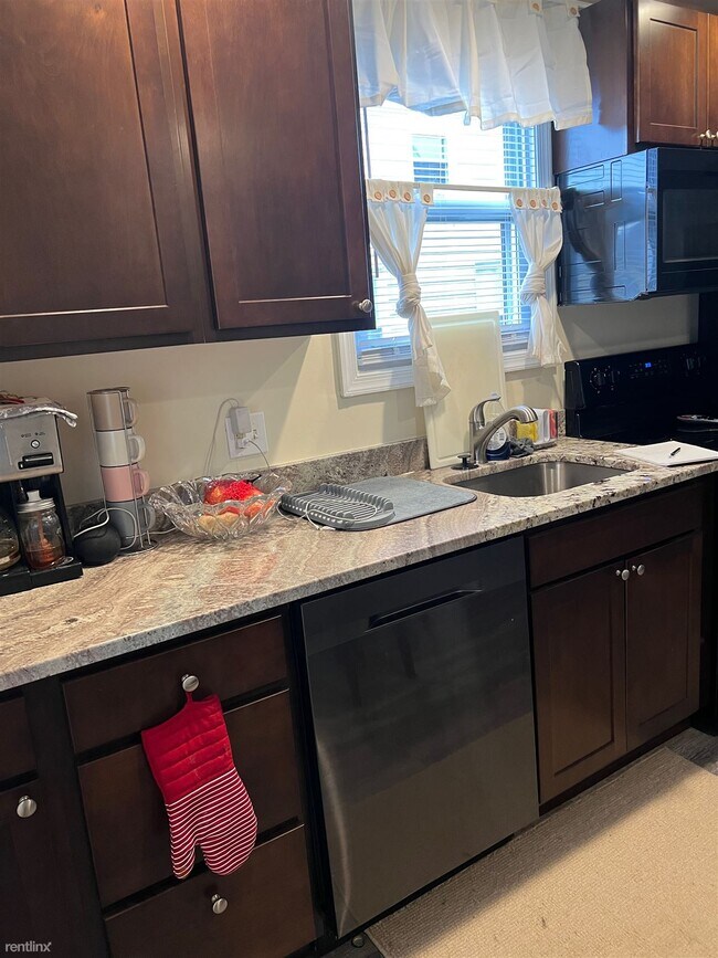 Foto del edificio - 1 br, 1 bath 4plex - 6107 Danville Avenue 2