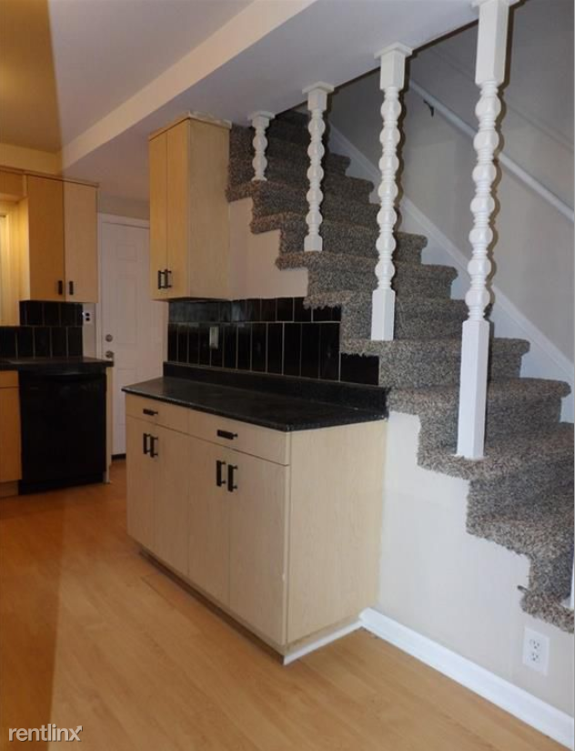 Building Photo - 5 br, 2.5 bath House - 28575 Jahns Dr